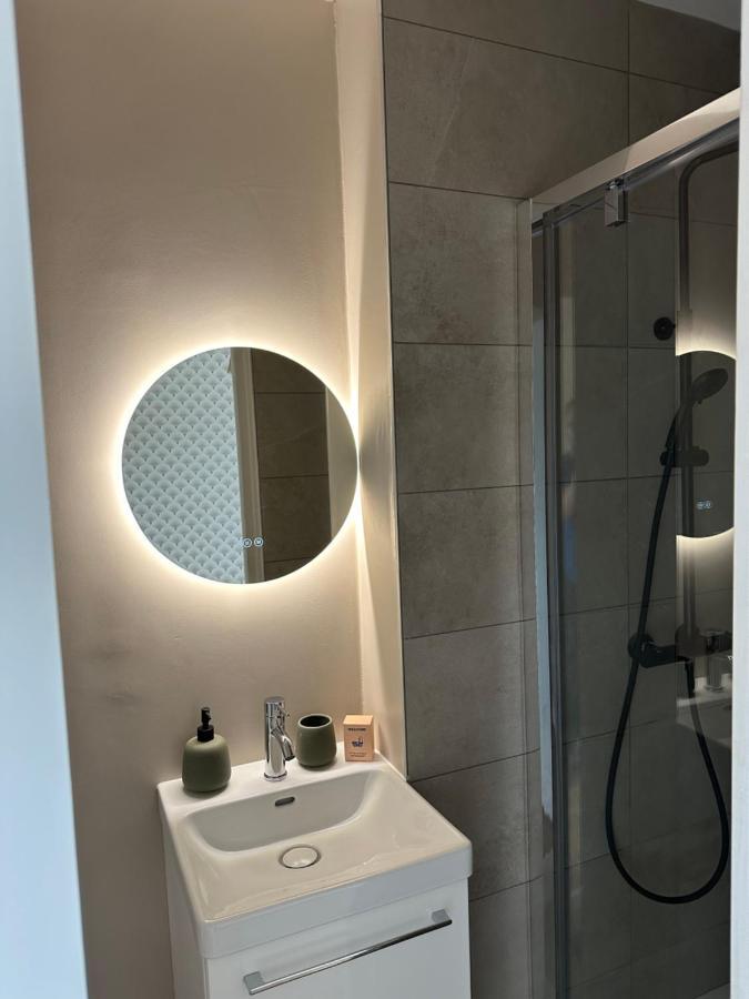 Apartamento Le Madeleine - Cosy & Renove - Face Tram Orléans Exterior foto